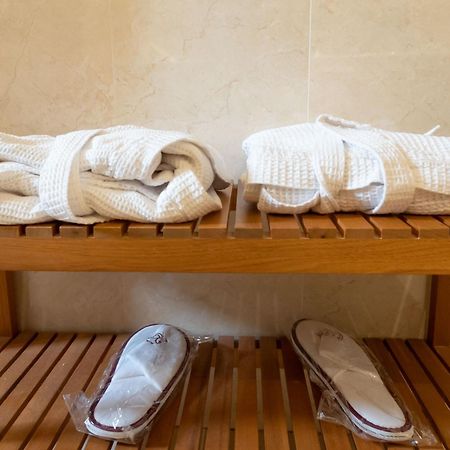 באיסה Hotel Puerta De La Luna מראה חיצוני תמונה