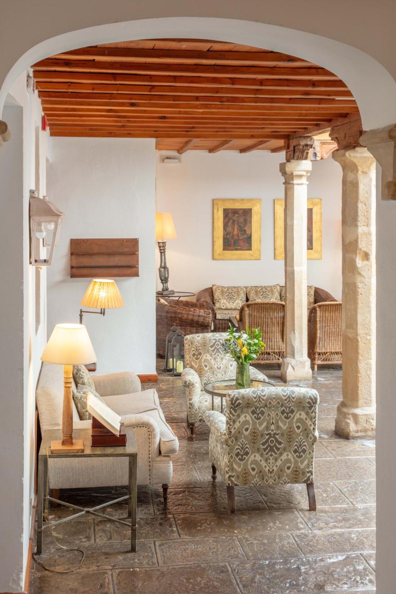 באיסה Hotel Puerta De La Luna מראה חיצוני תמונה