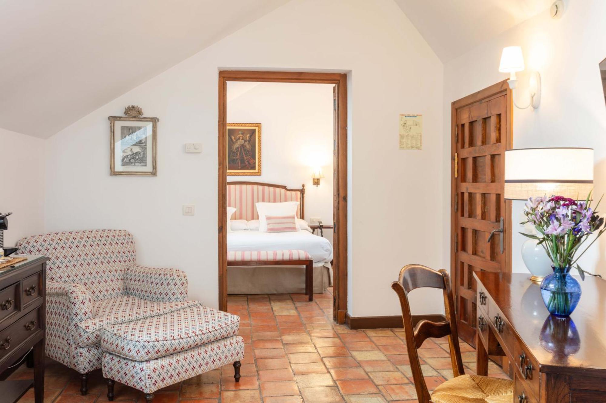באיסה Hotel Puerta De La Luna מראה חיצוני תמונה