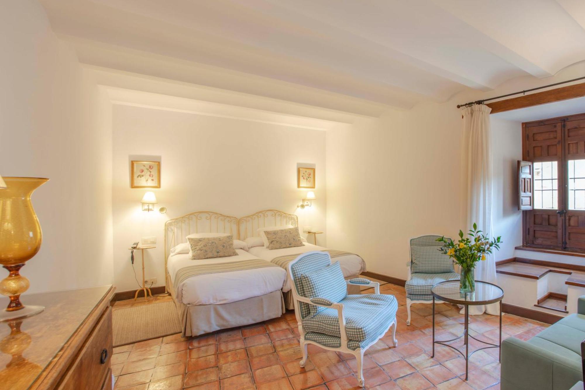 באיסה Hotel Puerta De La Luna מראה חיצוני תמונה